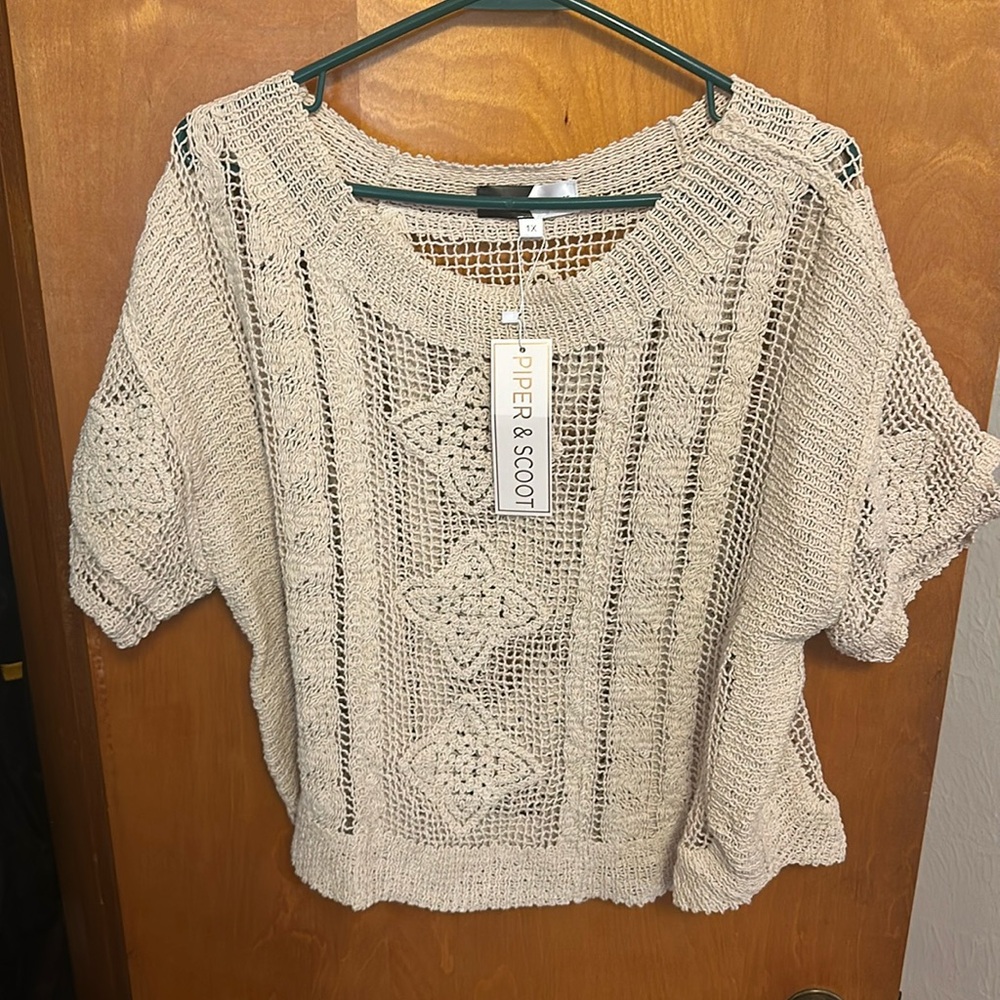 Piper and scoot crochet top NWT